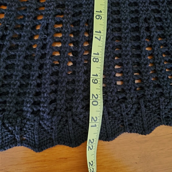 Heart n Crush Crochet Top - Picture 5 of 7